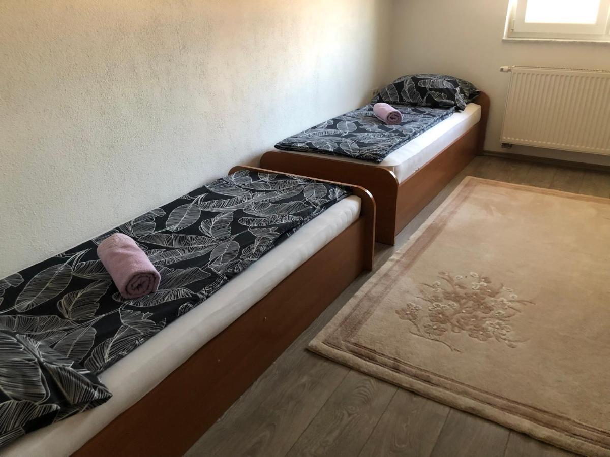 Big Apartment 3 Bedrooms Bihać 外观 照片